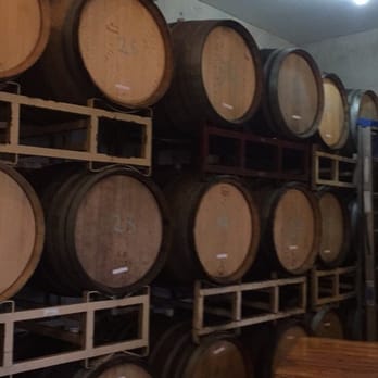 Ayres Vineyard - Tasting room - Wineries Near Me - Newberg, Oregon Ayres Vineyard - Tasting room - Wineries Near Me - Newberg, Oregon