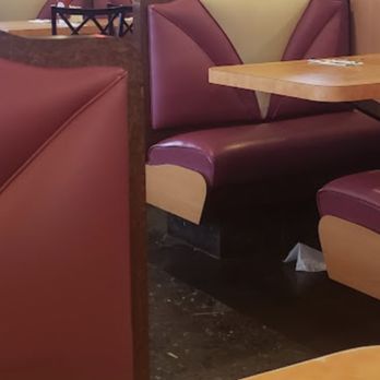Huck Finn Diner - Booths - Diners Near Me - Union, New Jersey