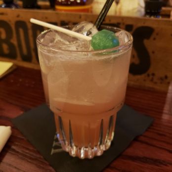 Wiseguy Lounge - Haymaker: crancello, st ger., cucumber, peach, tonic. Couldn't really taste  elderflower or peach, but it was good. #ReviewsByRL - Cocktail Bars Near Me - Indianapolis, Indiana