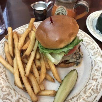 Another Broken Egg Cafe - Mushroom burger - Breakfast & Brunch Near Me - Burbank, California Another Broken Egg Cafe - Mushroom burger - Breakfast & Brunch Near Me - Burbank, California
