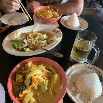 Thai Basil - Yellow curry with tofu, papaya salad - Thai Near Me - Panama City, Florida Thai Basil - Yellow curry with tofu, papaya salad - Thai Near Me - Panama City, Florida