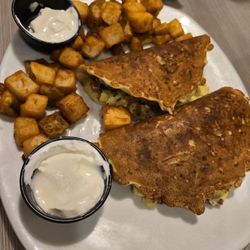 Perkins American Food - Pancake flip