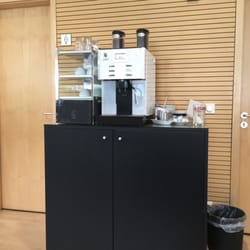 MAX-Weiss Auto GmbH - Das ist endlich mal leckerer Kaffee nach Wahl. Da wartet man doch gerne!