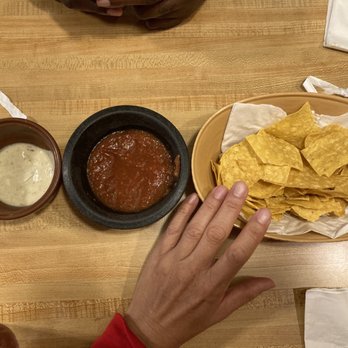 El Azteca Mexican Restaurant - Complimentary chips and red & white salsas - Mexican Near Me - Ashland, Virginia