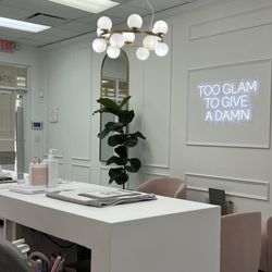 Platinum Glam - Inside