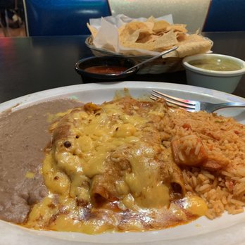 Casa Imperial - Lunes, Monday, special. Cheap and fast! Plus great service. Love these guys. - Mexican Near Me - Houston, Texas Casa Imperial - Lunes, Monday, special. Cheap and fast! Plus great service. Love these guys. - Mexican Near Me - Houston, Texas
