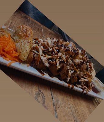 Queen Taco & Sushi by null