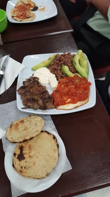 Perlas Restaurant by null