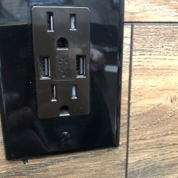 Santino's Pizza - outlets by the booths very convenient even has a usb port for charging ! - Pizza Near Me - Parlin, New Jersey Santino's Pizza - outlets by the booths very convenient even has a usb port for charging ! - Pizza Near Me - Parlin, New Jersey