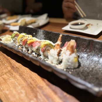 Mikado Sushi - Hawaiian Roll - Sushi Bars Near Me - Orlando, Florida Mikado Sushi - Hawaiian Roll - Sushi Bars Near Me - Orlando, Florida