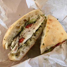 Chicken Pesto Caprese Sandwich Chicken Pesto Caprese Sandwich