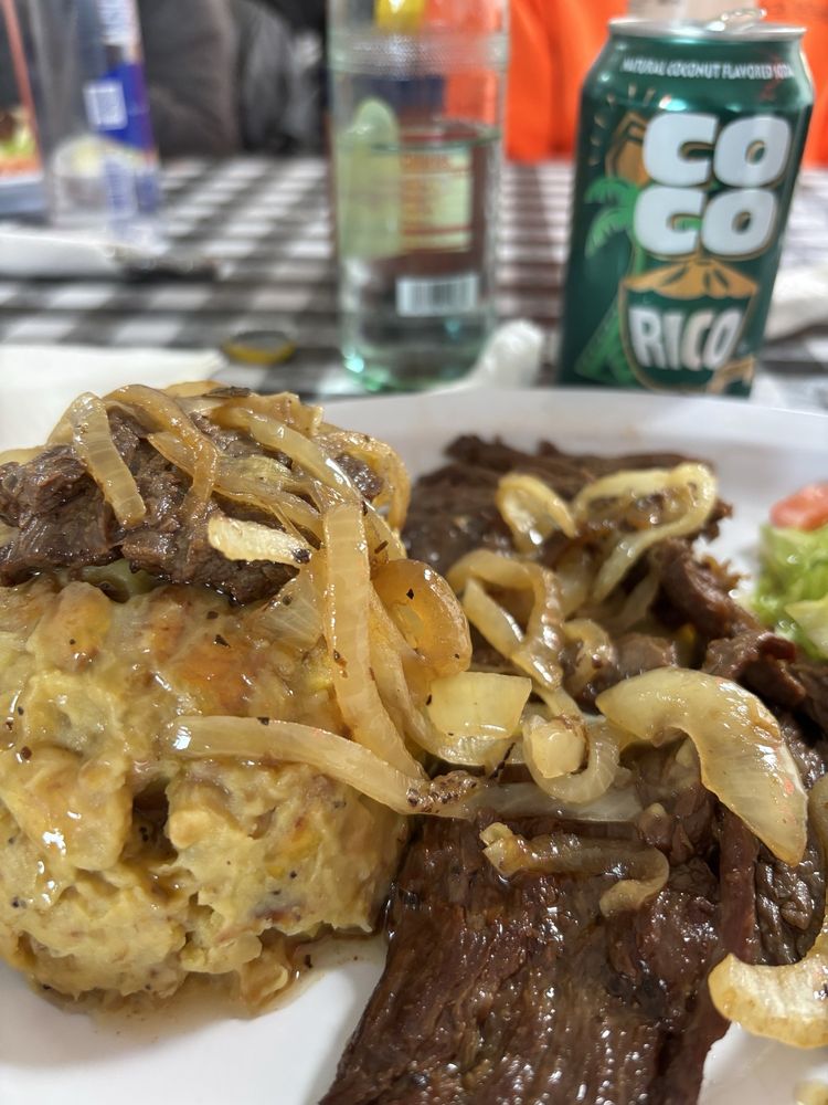 Food from El Retorno Los Vacanos