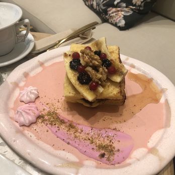 Brunch & Cake - French Toast, i believe there was bacon and various berry fruits inside. Also, plated beautifully. - Breakfast & Brunch Near Me - Barcelona, B