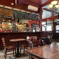 John Hewitt - John Hewitts pub