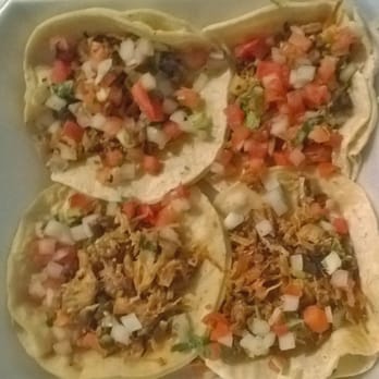 Dos De Oros - Tacos Carnitas - Food Trucks Near Me - Omaha, Nebraska Dos De Oros - Tacos Carnitas - Food Trucks Near Me - Omaha, Nebraska