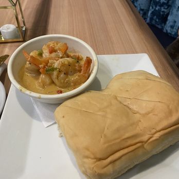 Konoko Restaurant - Coco shrimp and bread - Caribbean Near Me - White Marsh, Maryland