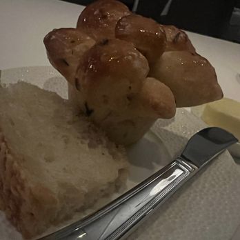 Bull & Bear - Bread service - Steakhouses Near Me - Orlando, Florida Bull & Bear - Bread service - Steakhouses Near Me - Orlando, Florida