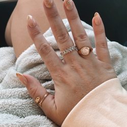 Seashells In Bloom - La Mer mother of pearl signet ring