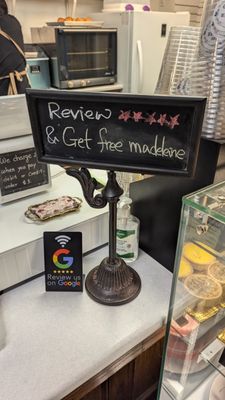 The Flower Cake Café by null