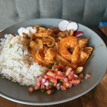 Loco Chon Bar & Grill Mexican Restaurant - CAMARON A LA DIABLA - Mexican Near Me - Newcastle, Washington