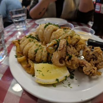 Sugo - Very generous serving of calamari - Italian Near Me - Toronto, Ontario Sugo - Very generous serving of calamari - Italian Near Me - Toronto, Ontario