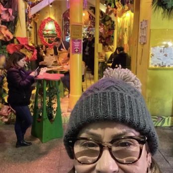 Rosi La Loca - Entering the restaurant - Tapas Bars Near Me - Madrid, M