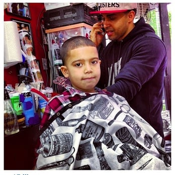 Blades Barber Shop - Barbers Near Me - Elmhurst, New York