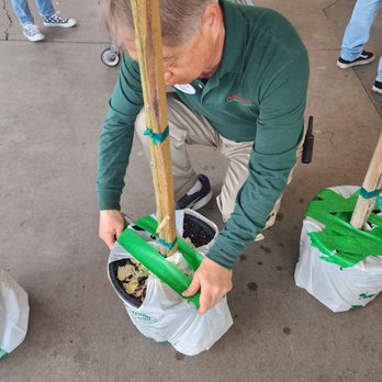 Armstrong Garden Centers - Nurseries & Gardening Near Me - Long Beach, California