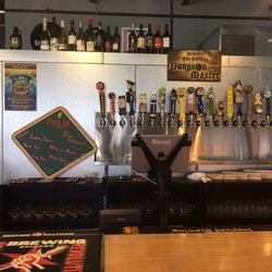 D20: a Bar With Characters - Sharp looking setup.
