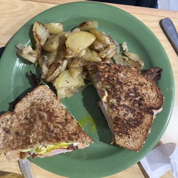 Devoted Kiss Cafe - Breakfast & Brunch Near Me - Gig Harbor, Washington