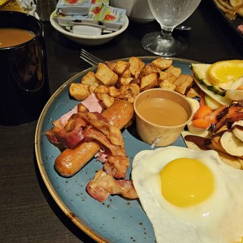 Bistro le 330 - Brunch plate. - American Near Me - Quebec City, Quebec Bistro le 330 - Brunch plate. - American Near Me - Quebec City, Quebec