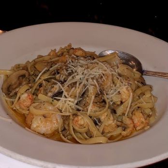 Roman Cucina - Gianni - shrimp and lobster in spicy olive oil and garlic sauce - Italian Near Me - Dallas, Texas Roman Cucina - Gianni - shrimp and lobster in spicy olive oil and garlic sauce - Italian Near Me - Dallas, Texas