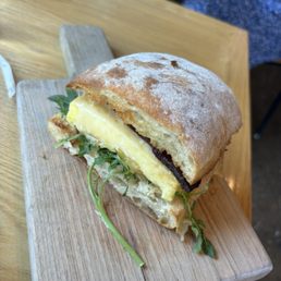 Egg sandwich