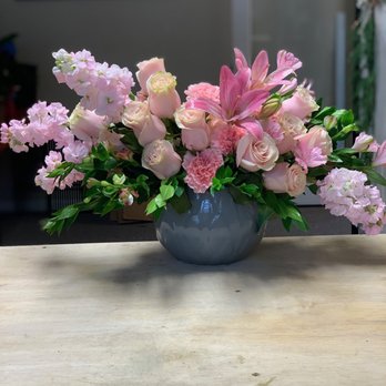 Linda's Flowers & More - Floral Designers Near Me - Kyle, Texas Linda's Flowers & More - Floral Designers Near Me - Kyle, Texas