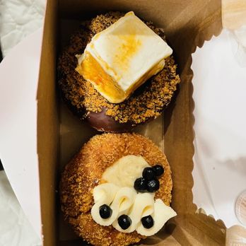 Magic Donuts & Coffee - S'more and cheesecake - Donuts Near Me - San Francisco, California Magic Donuts & Coffee - S'more and cheesecake - Donuts Near Me - San Francisco, California