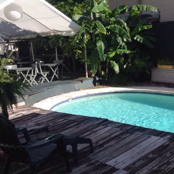 St Charles Guest House - Bed & Breakfast Near Me - New Orleans, Louisiana St Charles Guest House - Bed & Breakfast Near Me - New Orleans, Louisiana