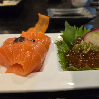 Sushi Kashiwa - Salmon sampler - Sushi Bars Near Me - Pacifica, California