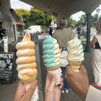 Meadowlark Dairy - Orange, Vanilla, and Cookie Monster - Ice Cream & Frozen Yogurt Near Me - Pleasanton, California Meadowlark Dairy - Orange, Vanilla, and Cookie Monster - Ice Cream & Frozen Yogurt Near Me - Pleasanton, California