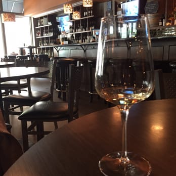 Nosh Wine Lounge - Great lunch and wine! - Wine Bars Near Me - Omaha, Nebraska