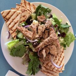 Siro's Bistro - Greek Salad w/Chicken