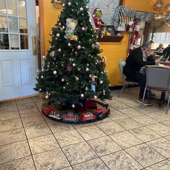 Regio Cafe - Eat your tacos next to this beautiful Christmas tree. - Breakfast & Brunch Near Me - San Antonio, Texas Regio Cafe - Eat your tacos next to this beautiful Christmas tree. - Breakfast & Brunch Near Me - San Antonio, Texas