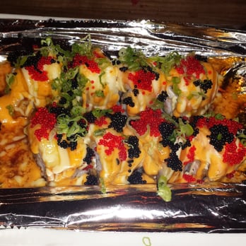 Niu B - Baked roll!!! Yum!!! - Sushi Bars Near Me - Chicago, Illinois