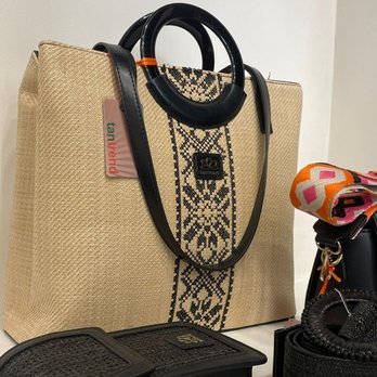 Kamares - Women's Clothing Near Me - Rome, RM Kamares - Women's Clothing Near Me - Rome, RM