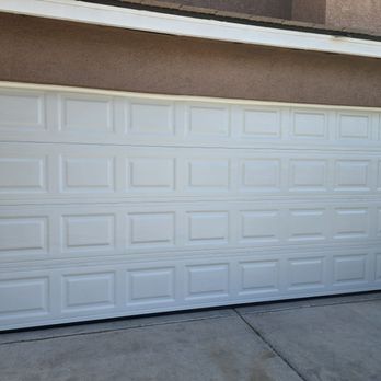 Pacific Experts - outside new garage door install - Garage Door Services Near Me - Las Vegas, Nevada Pacific Experts - outside new garage door install - Garage Door Services Near Me - Las Vegas, Nevada