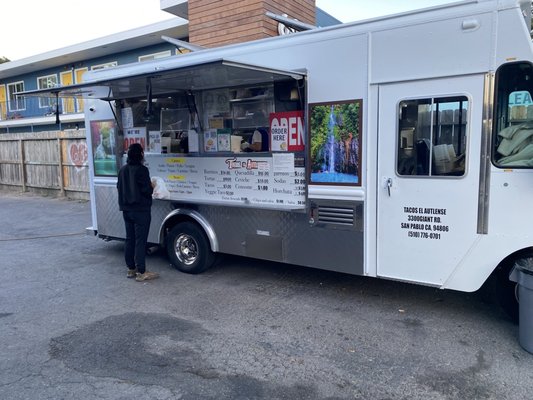 Tacos El Autlense LLC by null