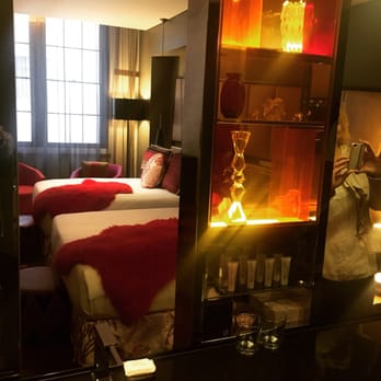 QT Sydney - Hotels Near Me - Sydney, NSW QT Sydney - Hotels Near Me - Sydney, NSW