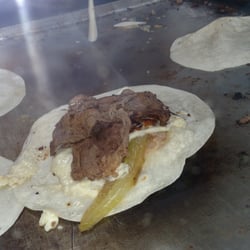 Burritos la Chaveña - Un cuete de bistek