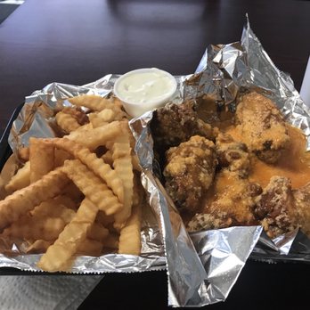 Rachel's Wing Shack - American Near Me - Deland, Florida Rachel's Wing Shack - American Near Me - Deland, Florida
