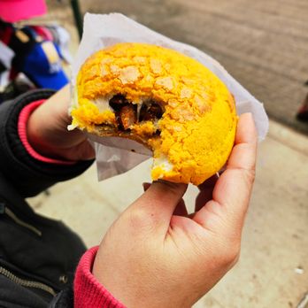 Mei Lai Wah Bakery - Bakeries Near Me - New York, New York