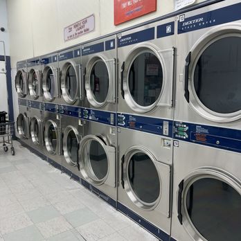 Lucky Coin Laundry - Laundromat Near Me - Granada Hills, California Lucky Coin Laundry - Laundromat Near Me - Granada Hills, California